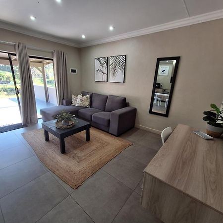 Studio 5 The Studios At Churchill Hillcrest Extérieur photo